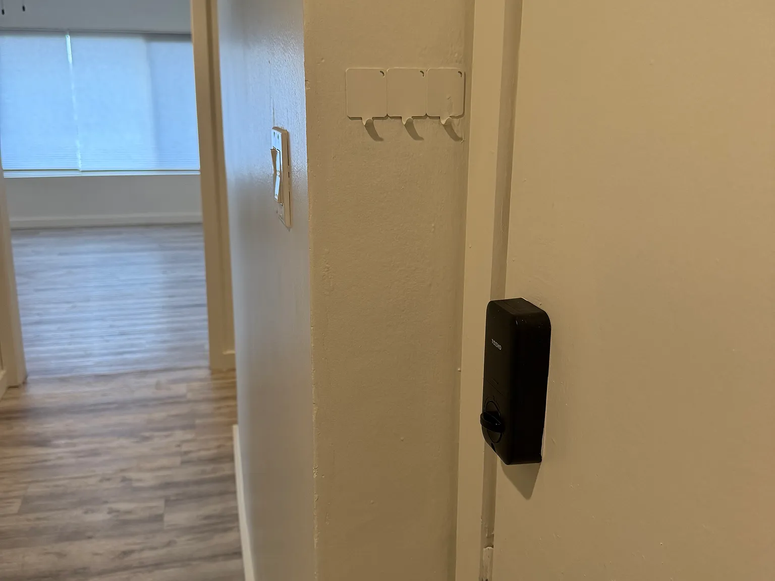 3 bed, $3,200 — Photo 2