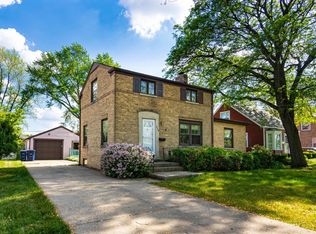 229 E Washington St, Des Plaines, IL