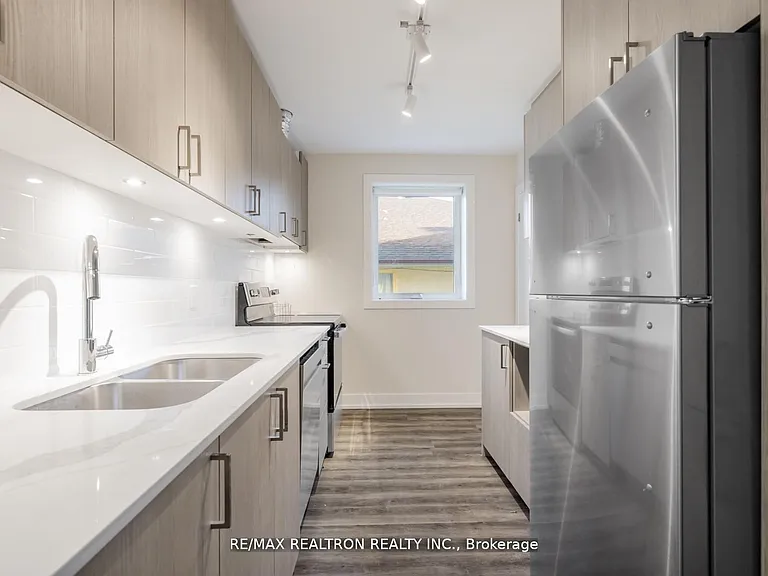 4 Virgilwood Dr #LOWER — Photo 15