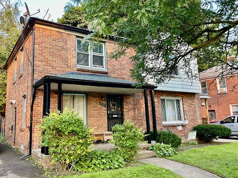 Well-maintained Detroit duplex with classic character and modern updates. Serious, qualified applicants only_income and rental history required.