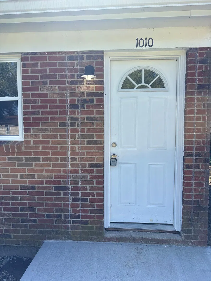 1010 Spring St — Photo 3