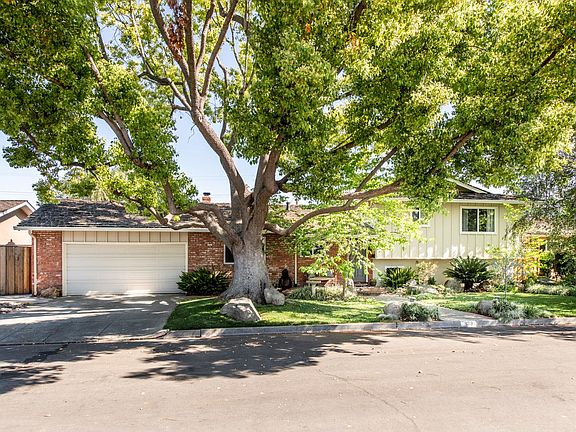 2nd image of 1139 Arnott Way