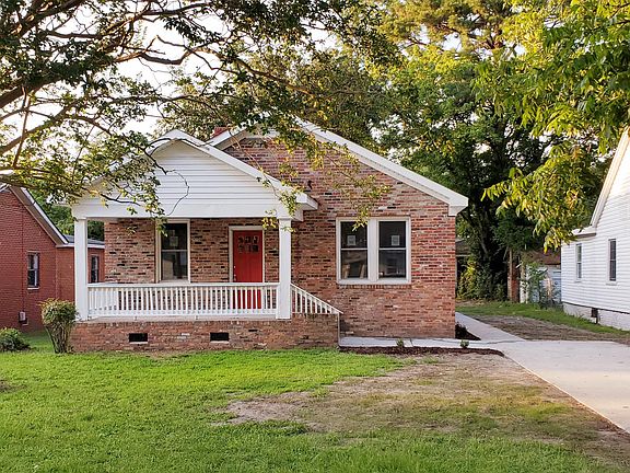 2nd image of 1102 Colonial Ave