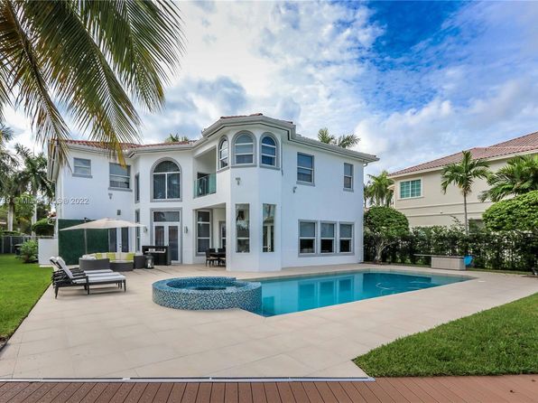 Hollywood FL Luxury Homes For Sale - 1207 Homes | Zillow