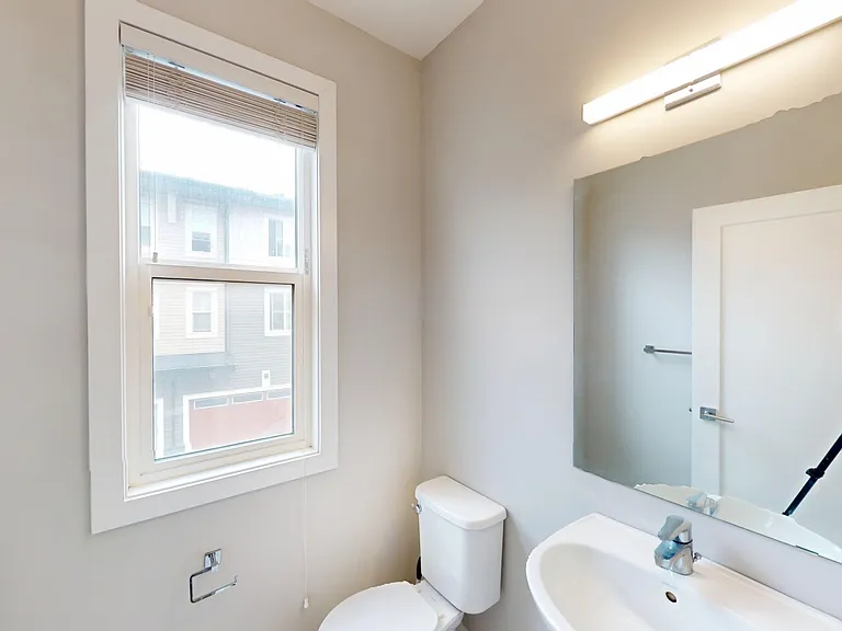 410 Cornerstone Mnr NE — Photo 8