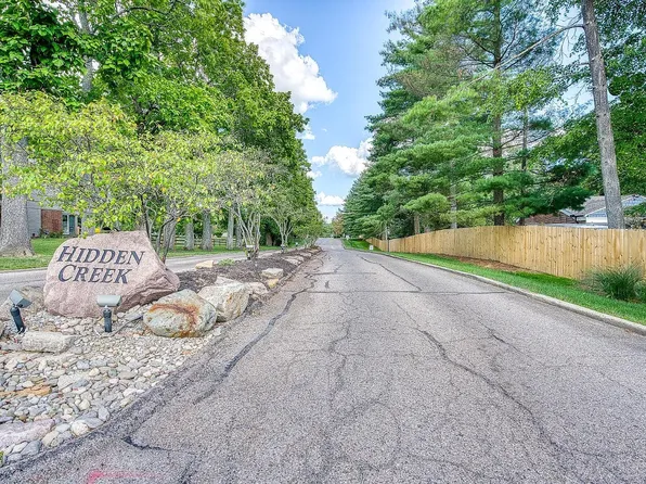 3015 Stratford Ct, Loveland, OH