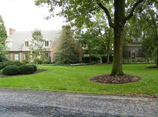 8 Creekside Ln, Camp Hill, PA