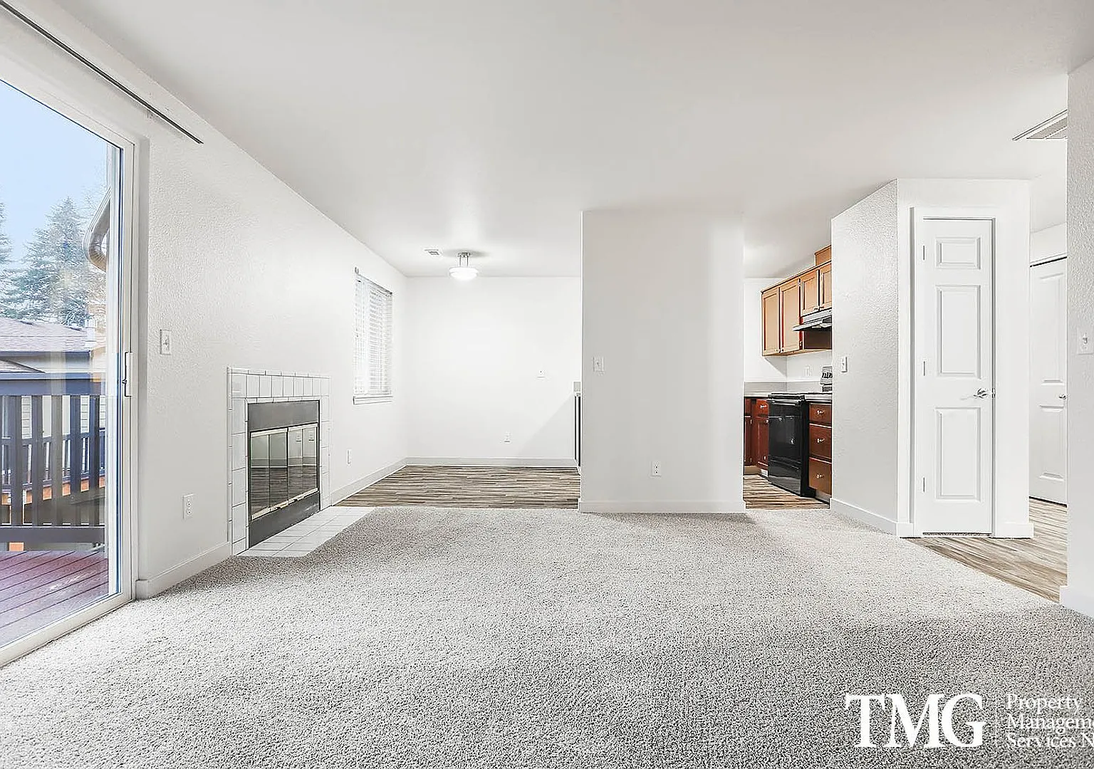 River View Apartments — Photo 3