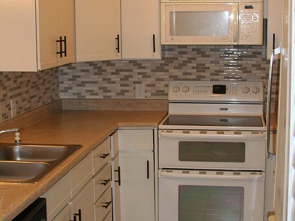 4th image of 134 N 36th St APT 8