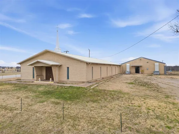 1985 N Longwood Rd, Ponca City, OK 74604