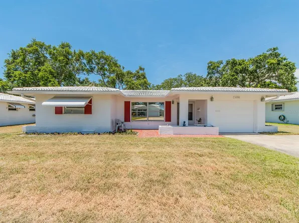 14245 93rd Ave, Seminole, FL 33776
