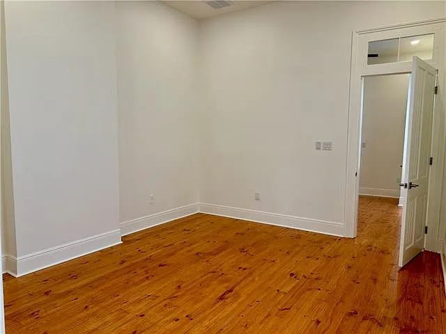 128 N Alexander St — Photo 24