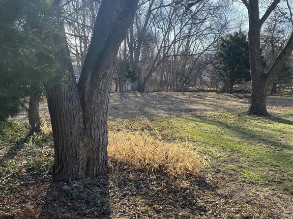 26320 Normandy Rd, Franklin, MI 48025