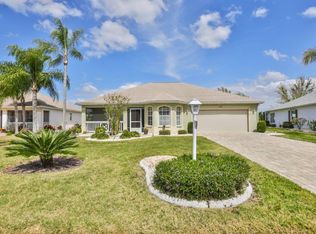 2336 Emerald Lake Dr, Sun City Center, FL 33573