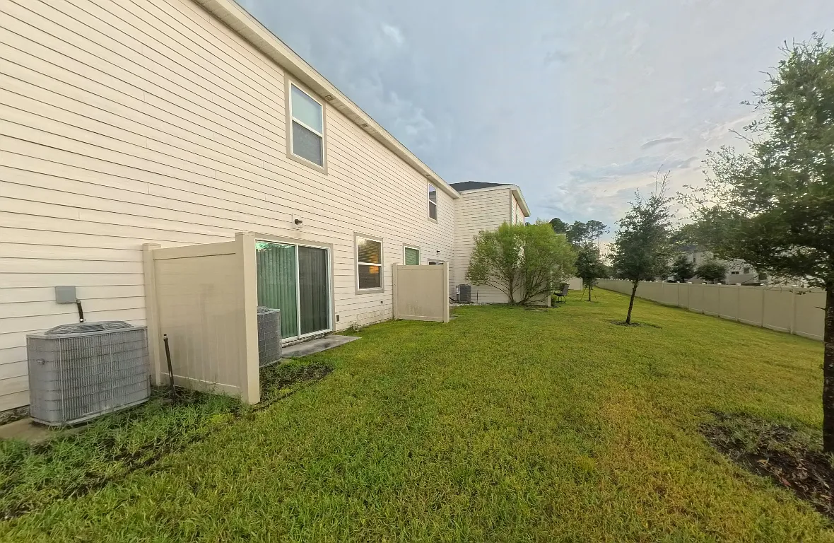 2 bed, 2.0 bath, $1,725 — Photo 3