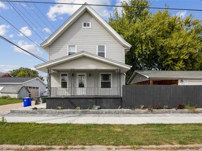616 10th St NW, Cedar Rapids, IA, 52405