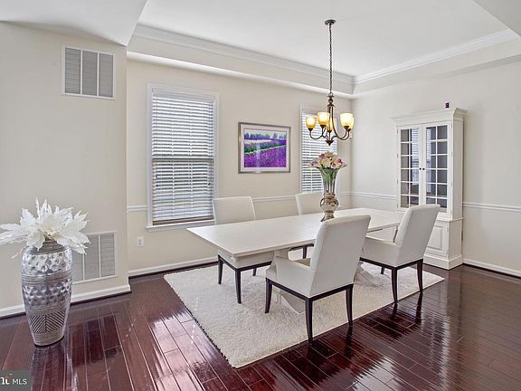 5th image of 7311 Hayfield A Rd