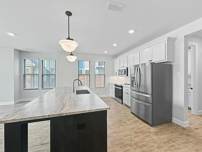 9525 Thorncrown Ln — Photo 8