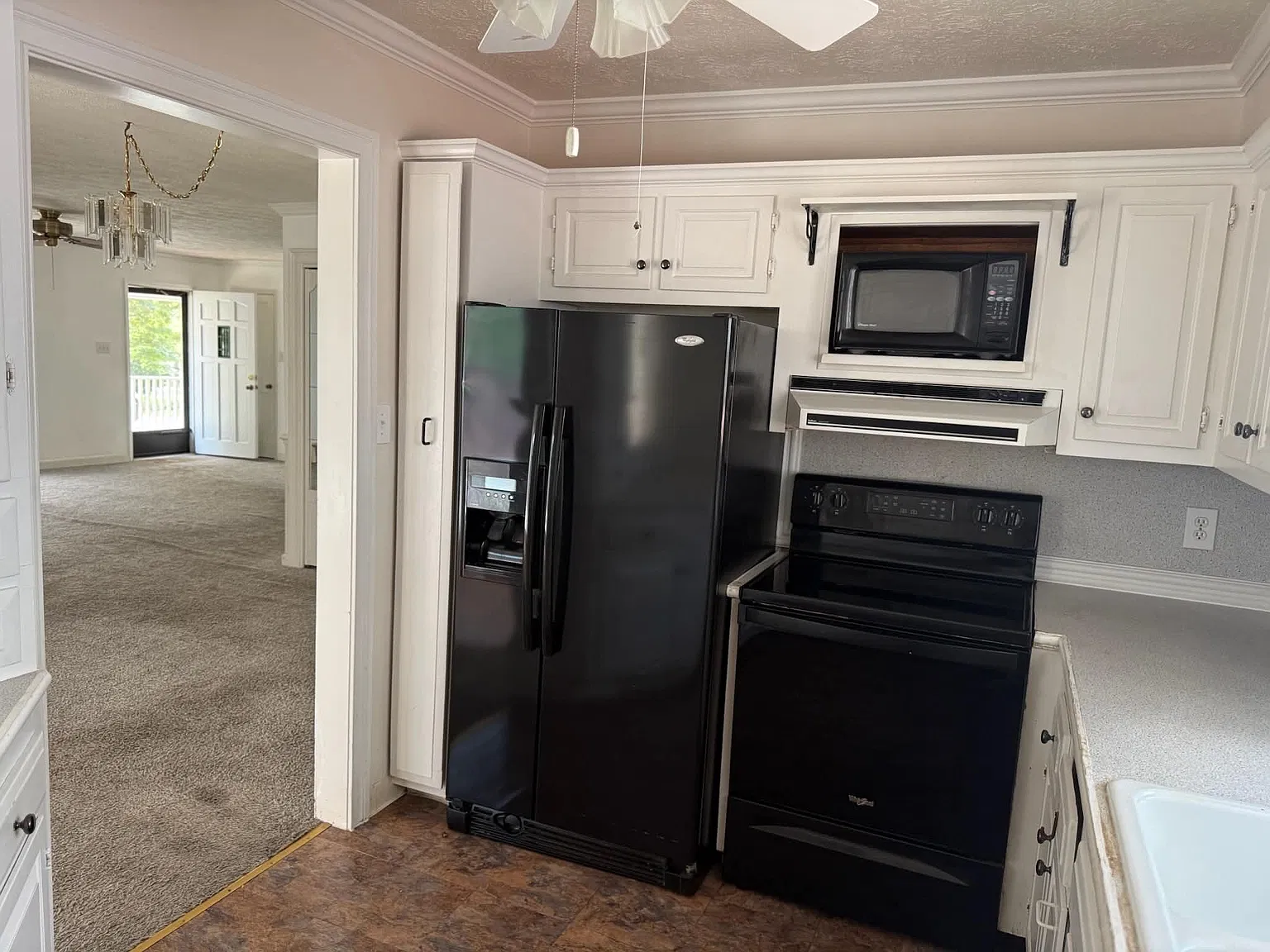 3 bed, $1,200 — Photo 4