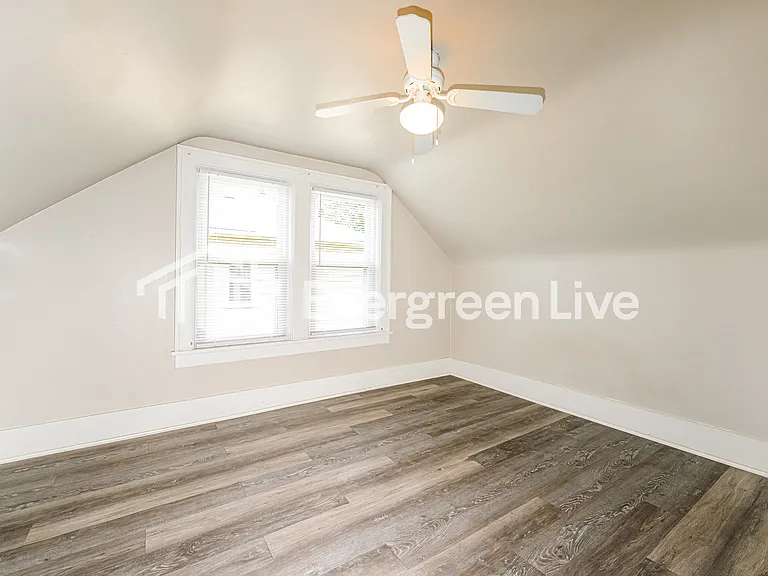 743 Wolf Ave — Photo 11