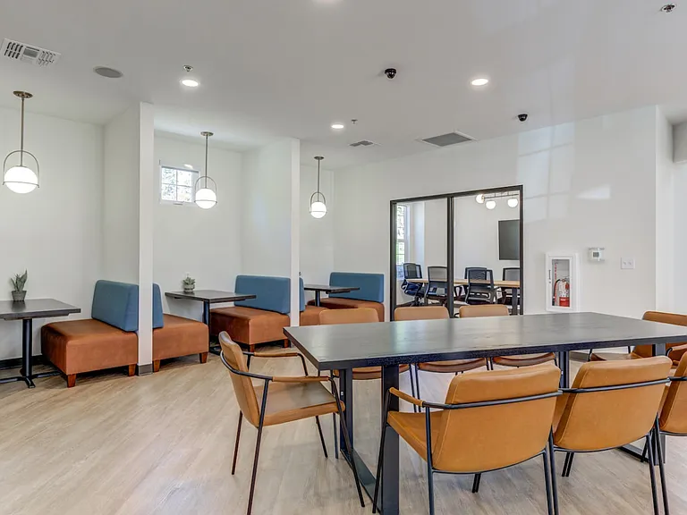 Sterling Pointe — Photo 17