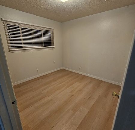 4th image of 1373 Calabazas Blvd