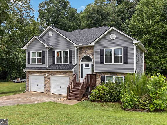 3rd image of 624 Gatewood Way