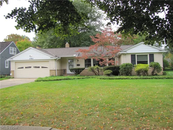 1782 Kenton Cir, Lyndhurst, OH 44124