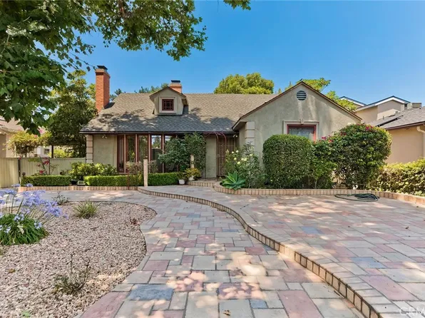 15161 Weddington St, Sherman Oaks, CA 91411