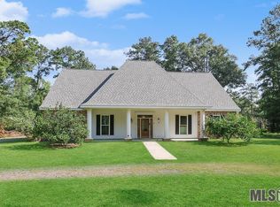 18045 Watts Rd, Livingston, LA 70754