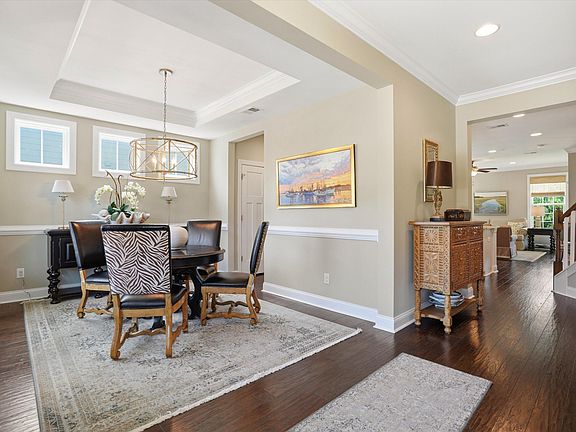2nd image of 106 Antilles Cir
