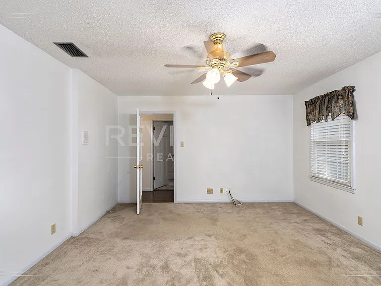 962 Lansdale Ct — Photo 33