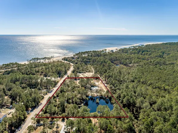 138 Woodill Rd, Carrabelle, FL 32322