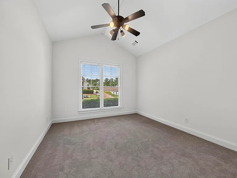 1081 Carriage Ridge Dr — Photo 42