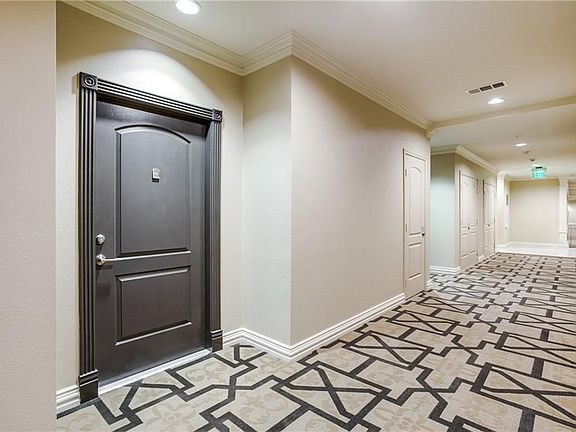 3rd image of 3225 Turtle Creek Blvd APT 1536