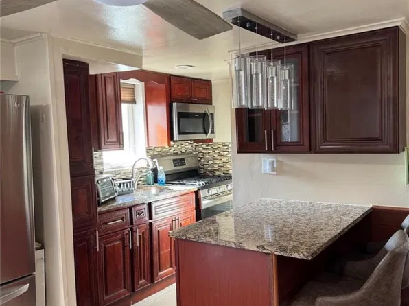 (undisclosed Address), Yonkers, NY 10705