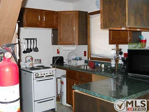 4th image of 875 Lake Station Ave