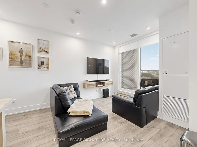 3100 Keele St #707 — Photo 11