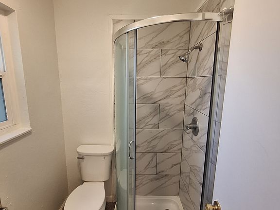 3rd image of 10319 N Highway 99 APT E