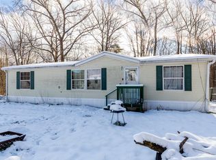 28 Bear Ln, Hinesburg, VT 05461
