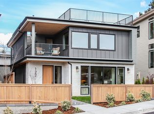 122 15th Ave, Kirkland, WA 98033