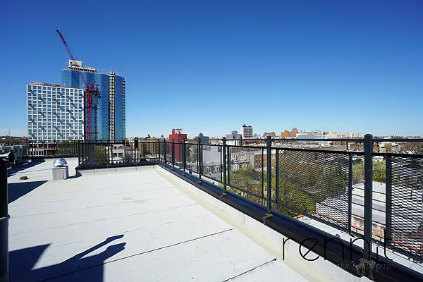 Rented by Rennit Inc. | media 22