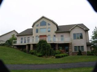 8654 Mohr Ln, Fogelsville, PA 18051