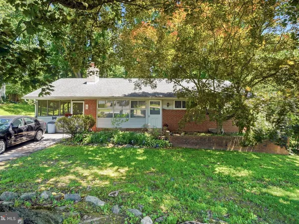 811 Ridley Creek Dr, Media, PA 19063