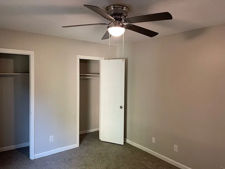 Peachtree Townhomes — Photo 11