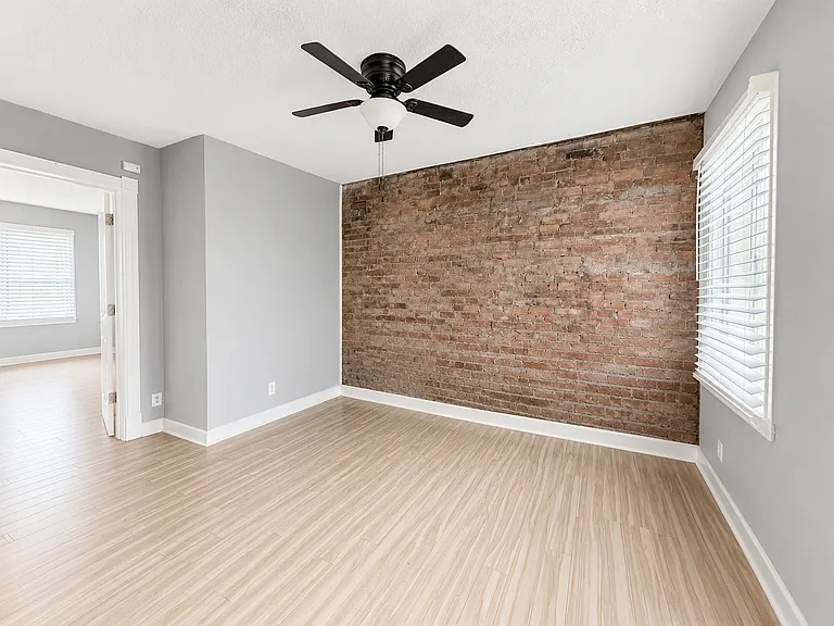 93 Grant Ave #2 — Photo 4