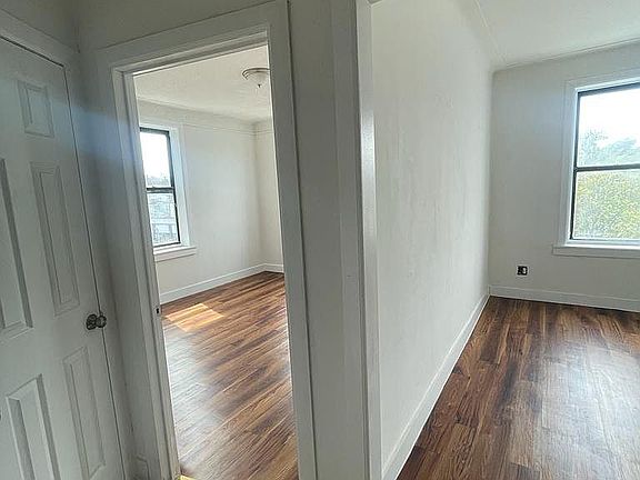 4th image of 5115 13th Ave APT 4DD