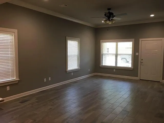 21 Cottage Cv — Photo 3