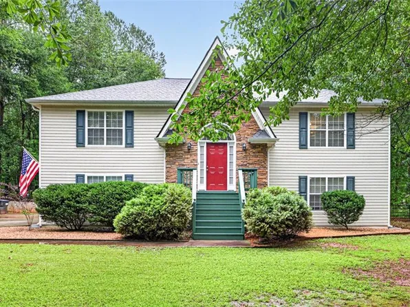 130 Creek Dr, Locust Grove, GA 30248