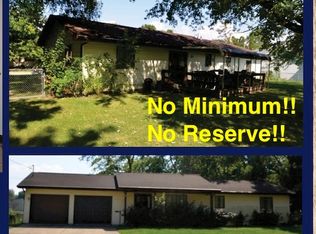 2008 Van Buren Ave, Charleston, IL 61920